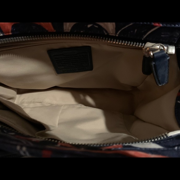 Coach red, white and blue bag - Picture 4 of 5